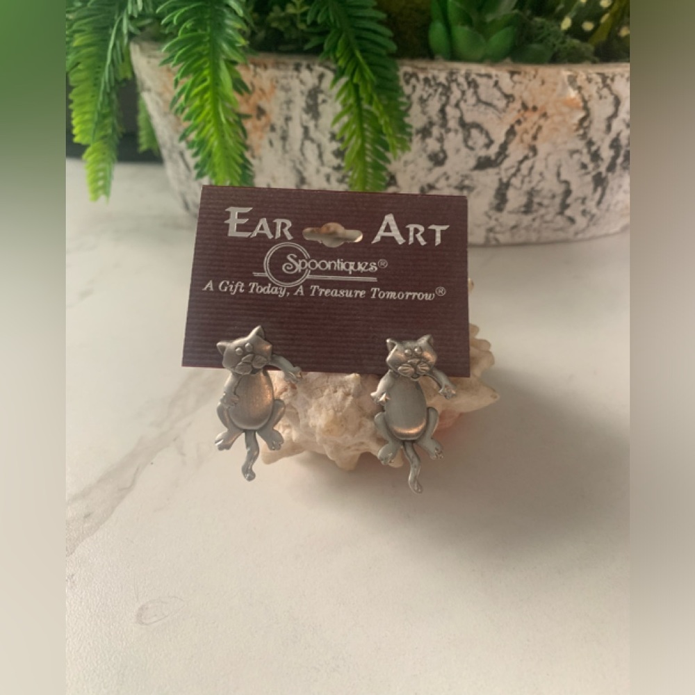 Vintage JJ Jonette Cats articulated earrings OS.